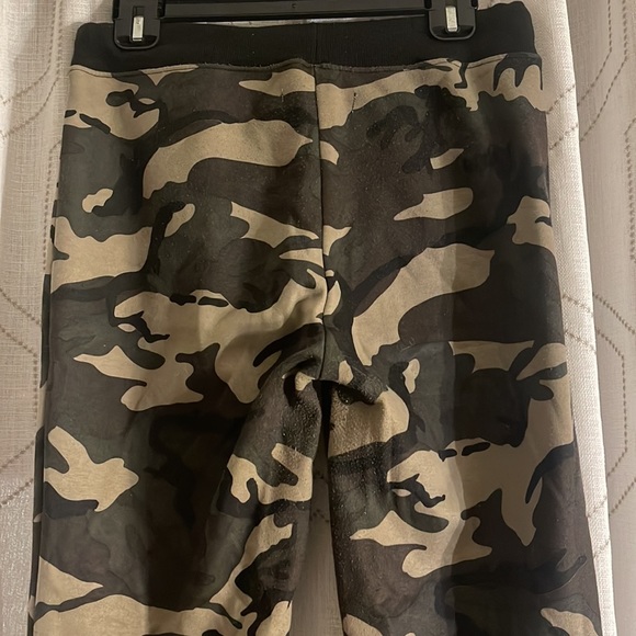 Blue Topic, Women’s, L, Camouflage Sweatpants w/Ribbed bottom - Picture 7 of 10